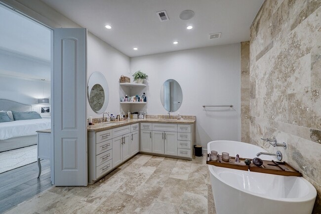 property at 1531 Auline Ln