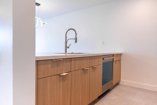 property at 1400 E Palm Canyon Dr