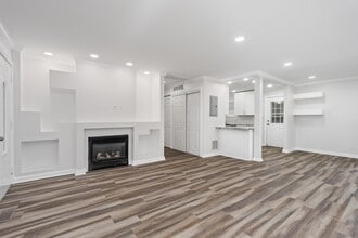 388 Nancy Ln in Wheeling, IL - Building Photo - Building Photo