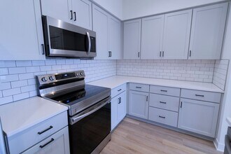 19638 W 200th St in Spring Hill, KS - Foto de edificio - Building Photo