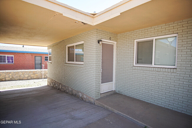 1317 St Johns Dr in El Paso, TX - Building Photo - Building Photo