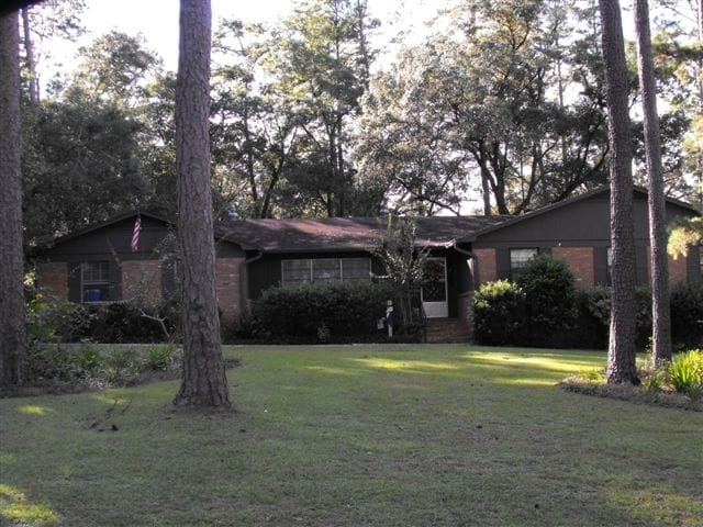 property at 4404 W Shannon Lakes