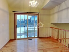 25766 S Taft St in Monee, IL - Foto de edificio - Building Photo