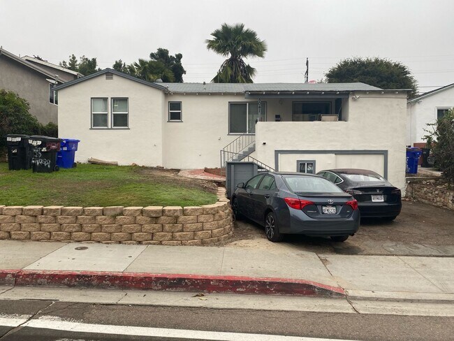 5041 College Ave