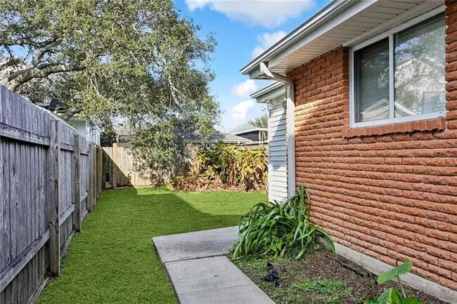 property at 339 39th St