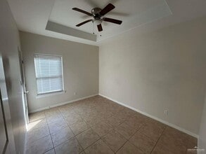 10 Garden Ridge Dr in Edinburg, TX - Building Photo - Building Photo