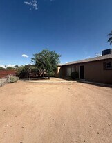 909 W Milton St in Tucson, AZ - Building Photo