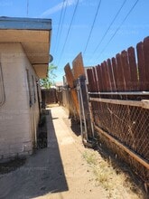 626 30th St in Bakersfield, CA - Building Photo - Building Photo