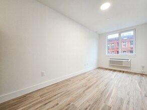 217 W 123rd St in New York, NY - Building Photo - Building Photo