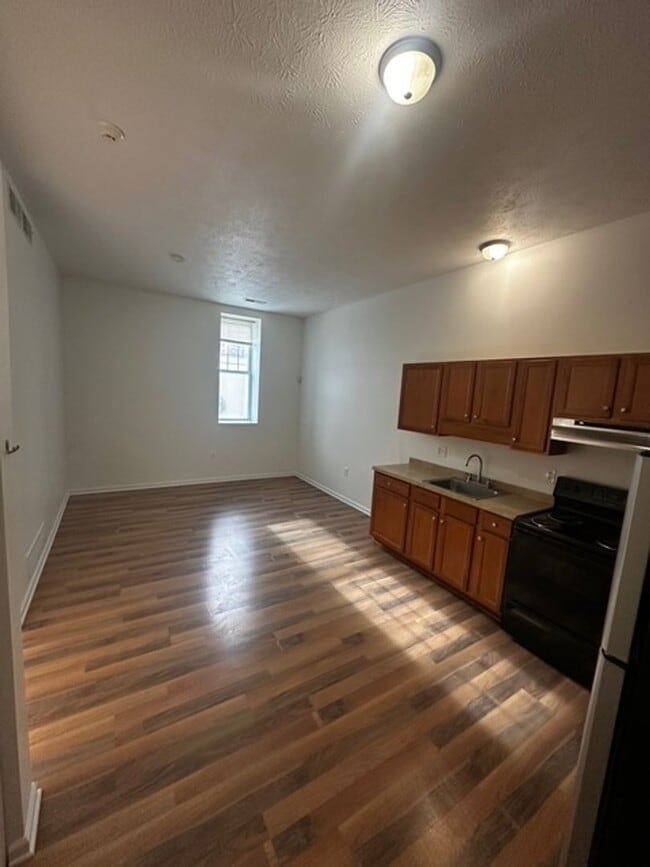 96 Liberty Pole Way in Rochester, NY - Building Photo - Building Photo