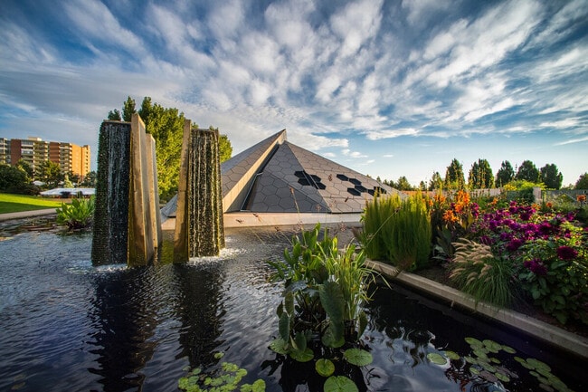 1240 York St in Denver, CO - Building Photo - Building Photo