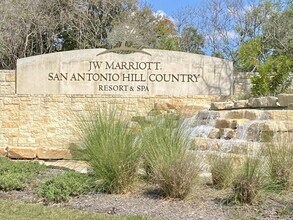 24914 Resort Pkwy in San Antonio, TX - Building Photo - Building Photo