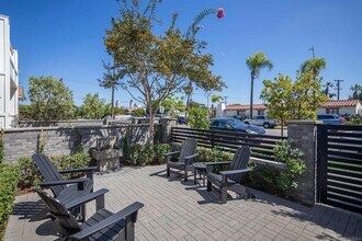 218 J Ave in Coronado, CA - Building Photo - Building Photo