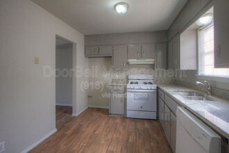 30197 E 143rd St S in Coweta, OK - Building Photo - Building Photo
