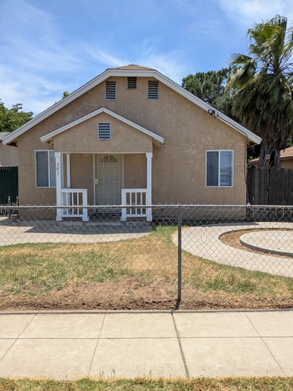 383 W Spruce Ave