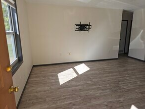 2802 Maralane Ave in Dodge City, KS - Building Photo - Building Photo