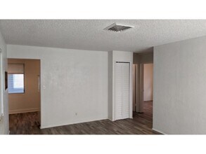53 Sunny Shores Dr in Ormond Beach, FL - Building Photo - Building Photo