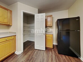 2920 Mayfair Dr in Cumming, GA - Foto de edificio - Building Photo