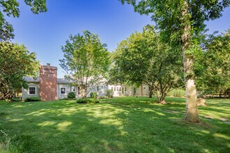 1034 Springs Fireplace Rd in East Hampton, NY - Building Photo - Building Photo