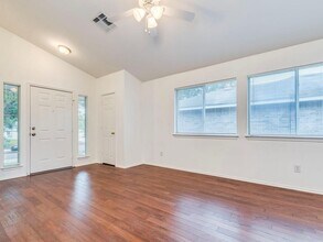 11714 Budley S Degroot Ln in Austin, TX - Building Photo - Building Photo