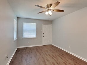 538 W Kearney St in Mesquite, TX - Building Photo - Building Photo