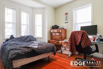 24 Ashford St, Unit 4 in Boston, MA - Foto de edificio - Building Photo