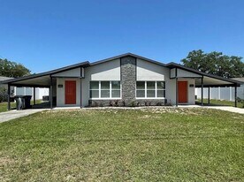 6010 Rex Hall Ln in Apollo Beach, FL - Building Photo