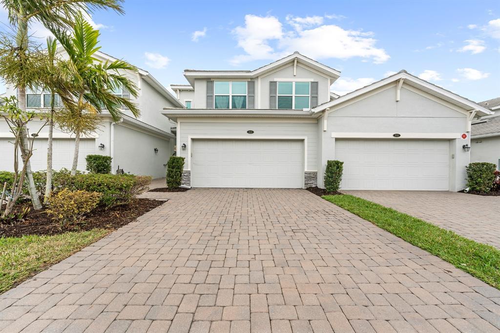 933 Tidewater Shores Loop in Bradenton, FL - Building Photo