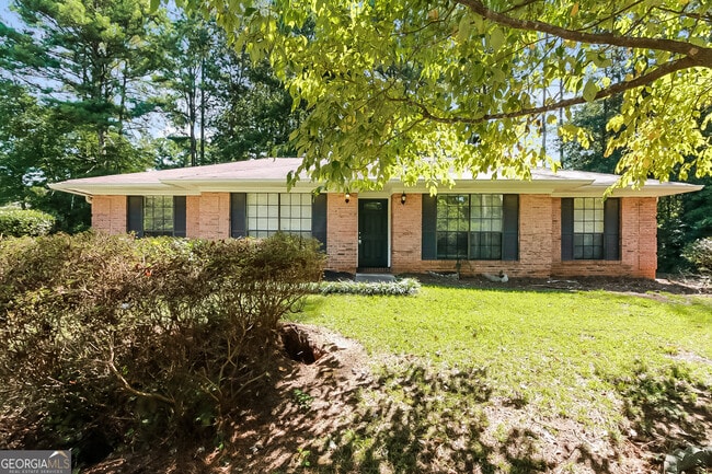 property at 821 Duke Ct
