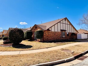 12121 Blue Moon Ave in Oklahoma City, OK - Building Photo - Building Photo