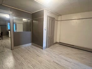 416 E Main St, Unit 3 W in Bound Brook, NJ - Building Photo - Building Photo