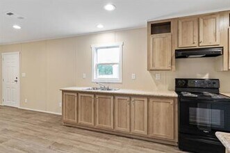 135 Southlake Dr. in Mabank, TX - Building Photo - Building Photo