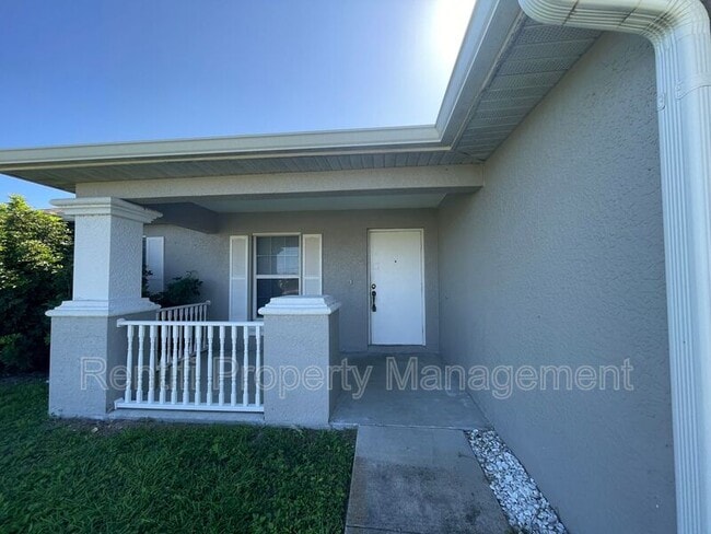 1429 NE 5th Ave in Cape Coral, FL - Building Photo - Building Photo
