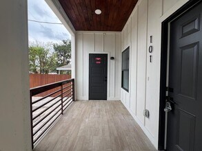 110 Webb in San Antonio, TX - Building Photo - Building Photo