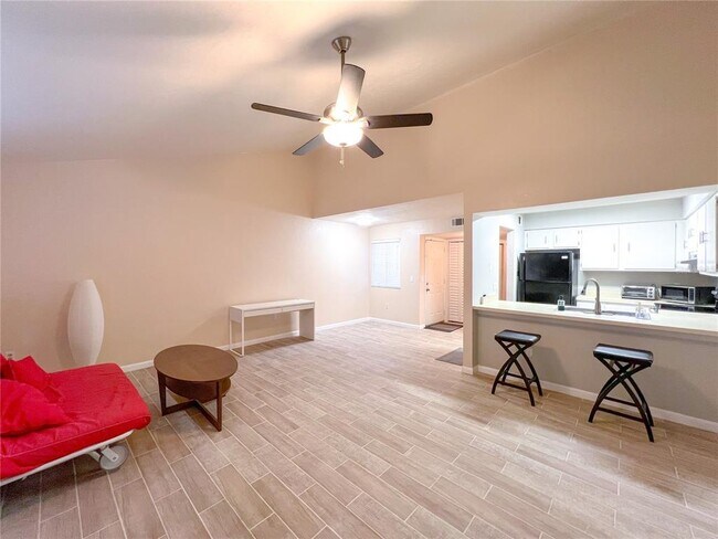 4433 SW 21st Ln in Gainesville, FL - Building Photo - Building Photo