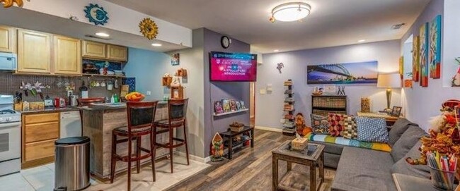 property at 6433 S Kenwood Ave
