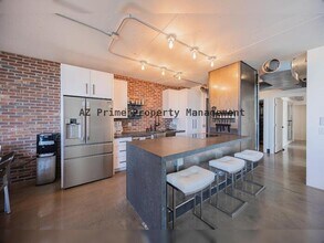 207 W Clarendon Ave in Phoenix, AZ - Building Photo - Building Photo