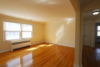 412 Morris Ave in Summit, NJ - Building Photo - Building Photo