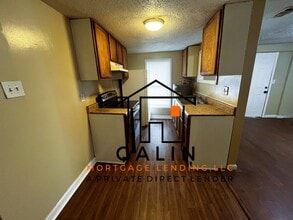 815 Davis Ave in Garden City, GA - Foto de edificio - Building Photo