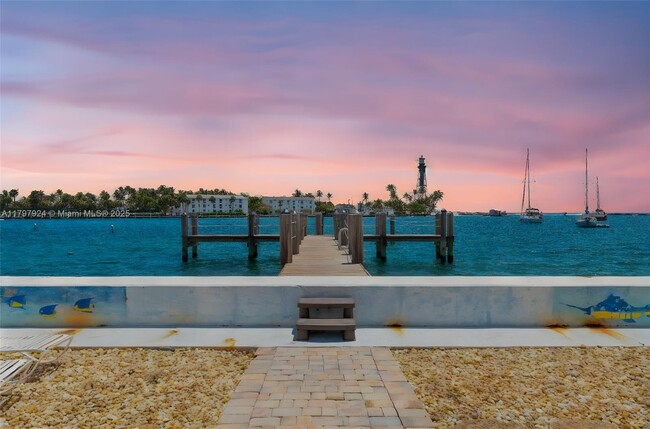 property at 2508 Bay Dr