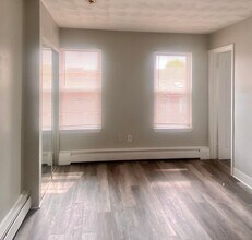 16 Bremen St, Unit 3 in Boston, MA - Building Photo - Building Photo