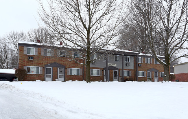 Central Park West Townhomes in Austintown, OH - Building Photo - Building Photo