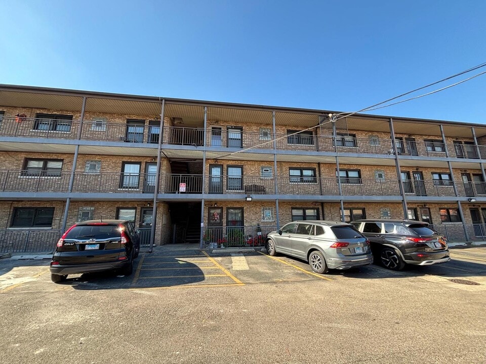 4807 N Harlem Ave in Chicago, IL - Building Photo