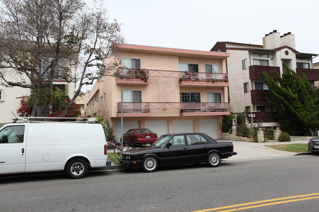 La Sharon Apartments in Santa Monica, CA - Building Photo - Building Photo