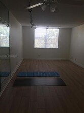 3910 Crystal Lake Dr in Pompano Beach, FL - Building Photo - Building Photo