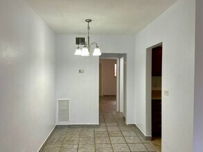 2909 Middle River Dr in Fort Lauderdale, FL - Building Photo - Building Photo