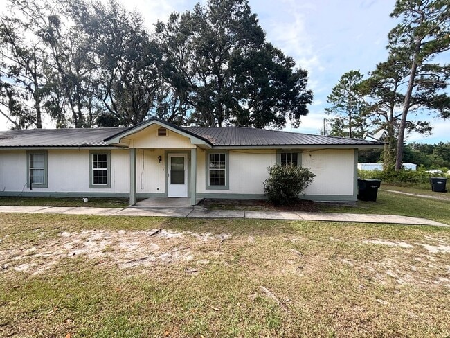 property at 52 Shaw Rd
