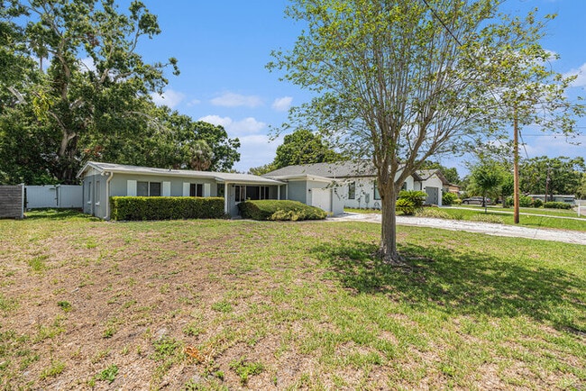 property at 4307 S Thatcher Ave
