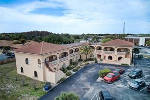 7236 State Rd 52 in Hudson, FL - Building Photo