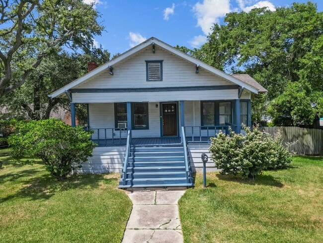 property at 2 11th Ave N